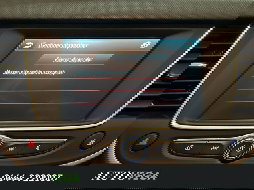 Opel Crossland X usata a Vicenza (13)