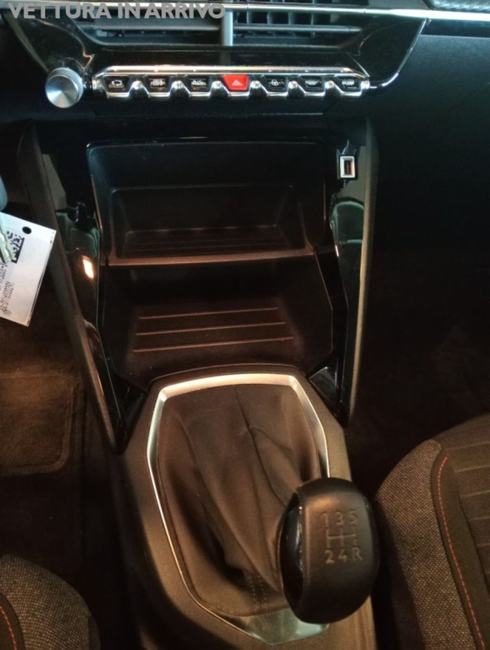Peugeot 208 usata a Modena (10)