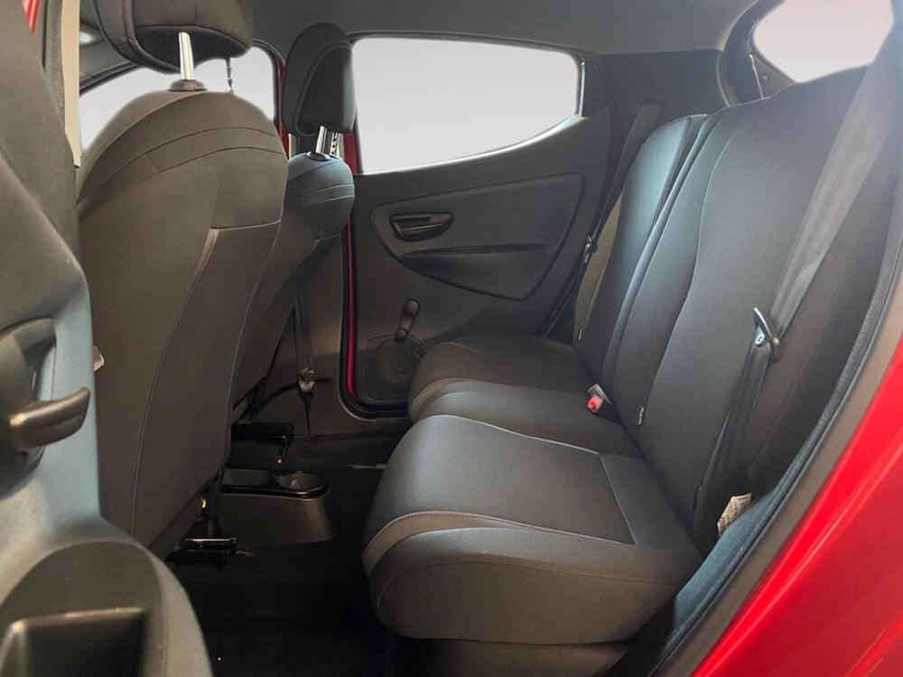 Lancia Ypsilon usata a Torino (7)
