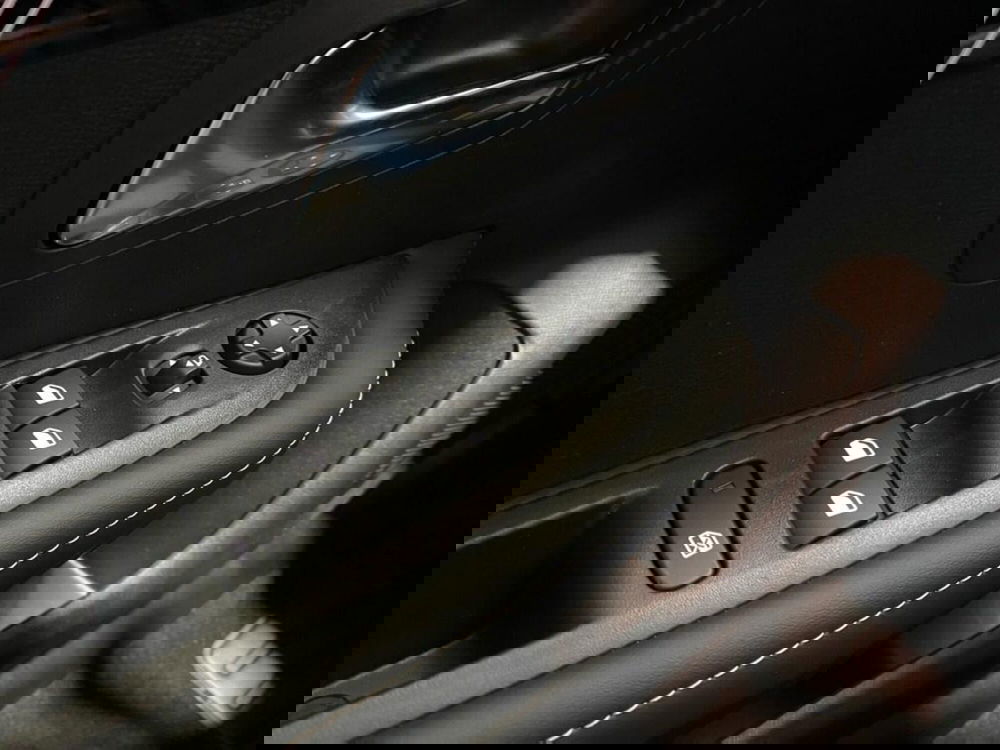 Peugeot 208 nuova a Torino (12)