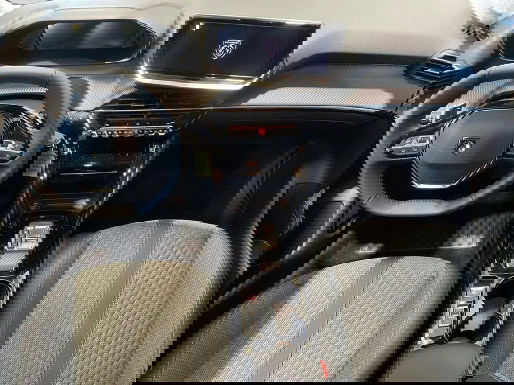Peugeot 208 nuova a Torino (6)