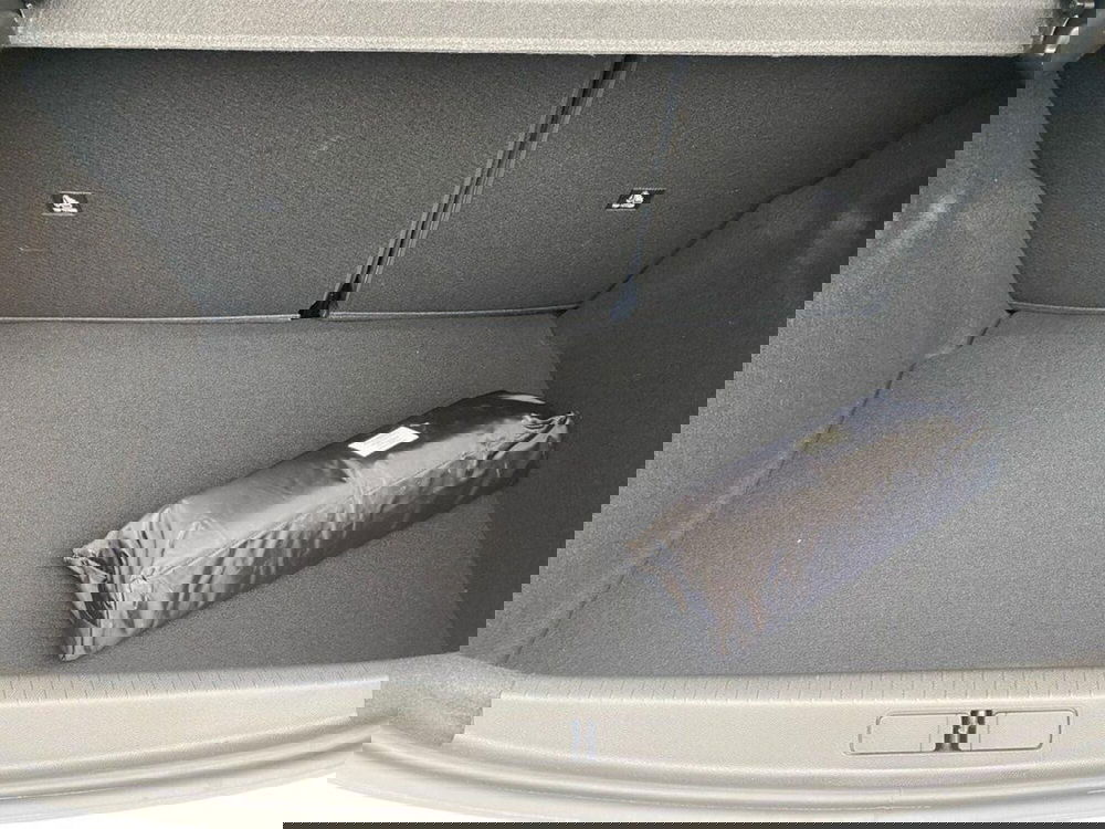 Peugeot 208 nuova a Torino (9)