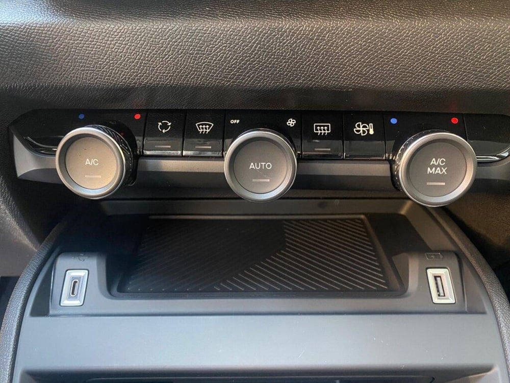 Citroen C4 nuova a Torino (11)