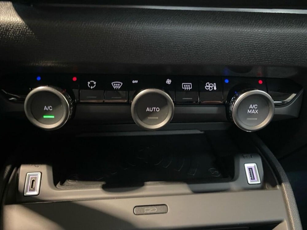 Citroen C4 nuova a Torino (11)