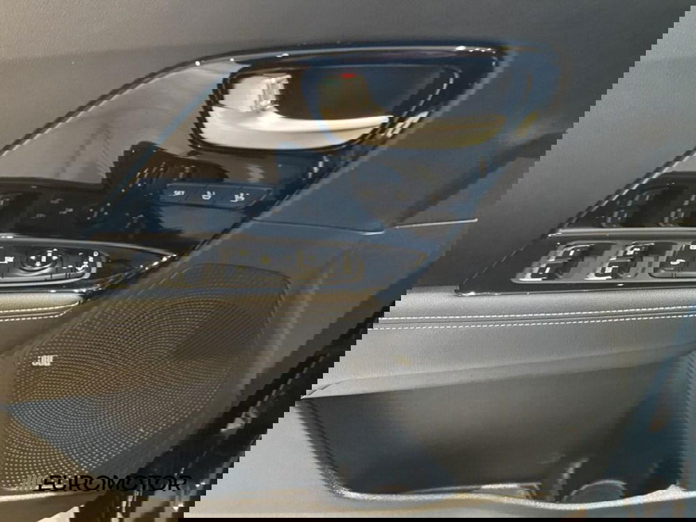 Kia Niro usata a Bari (14)