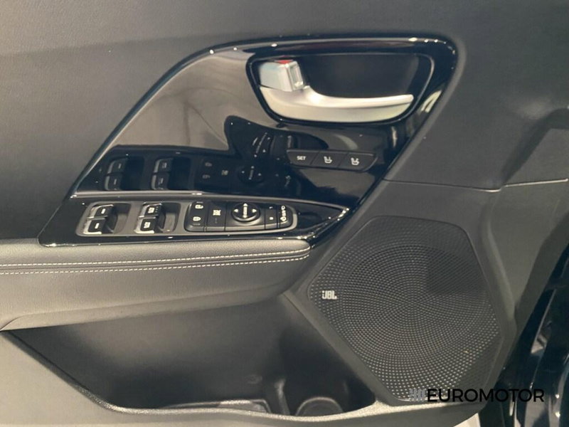 Kia Niro usata a Bari (14)