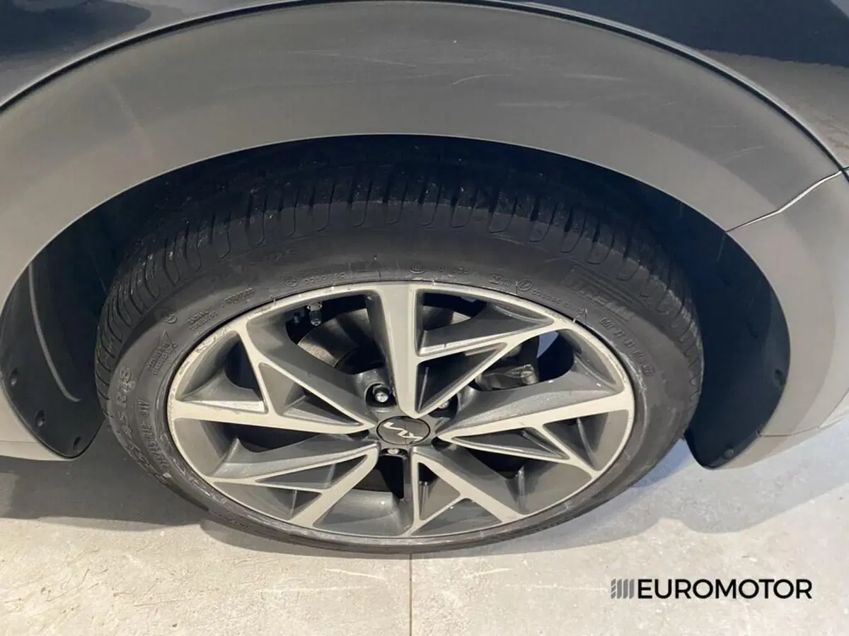 Kia Niro usata a Bari (5)