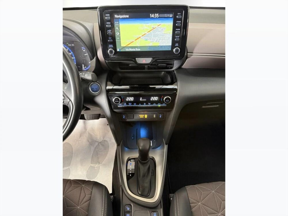 Toyota Yaris Cross usata a Monza e Brianza (14)