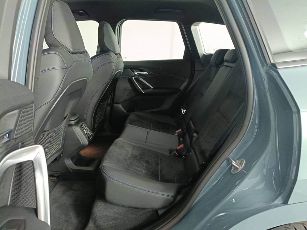 BMW iX1 usata a Ascoli Piceno (9)