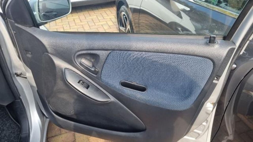 Toyota Yaris usata a Savona (10)