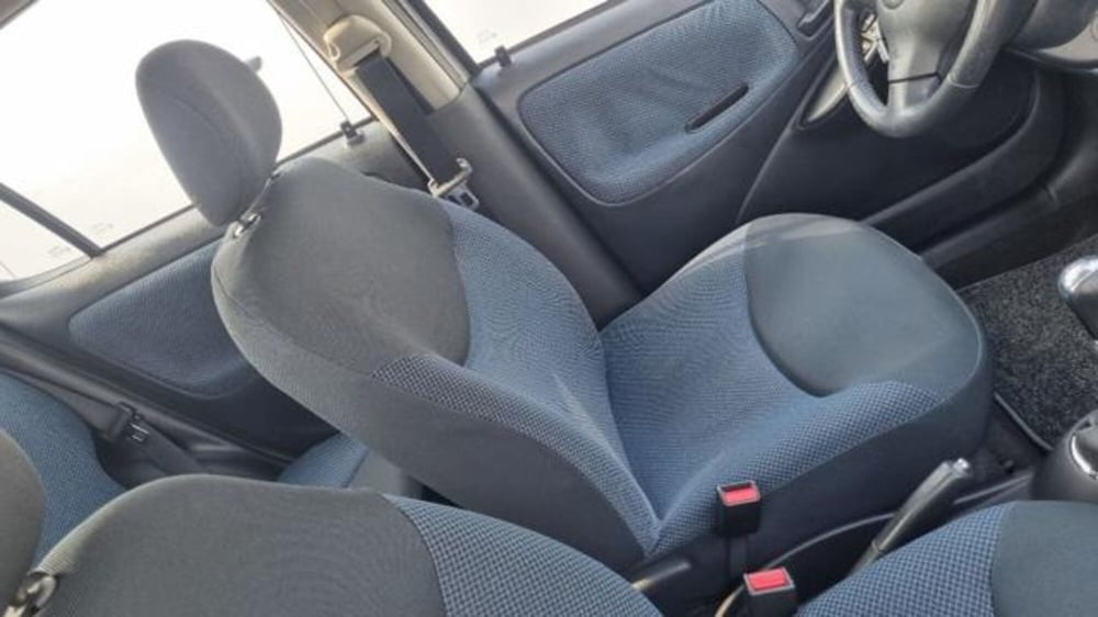 Toyota Yaris usata a Savona (8)