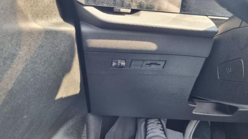 Opel Astra usata a Savona (9)