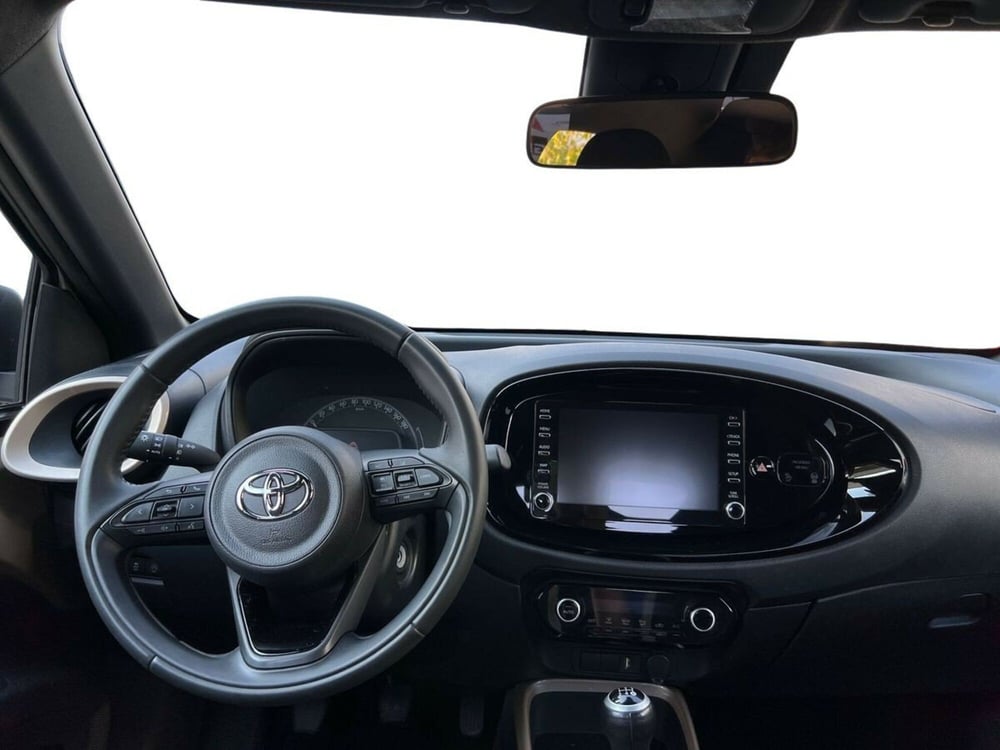 Toyota Aygo X usata a Sondrio (9)