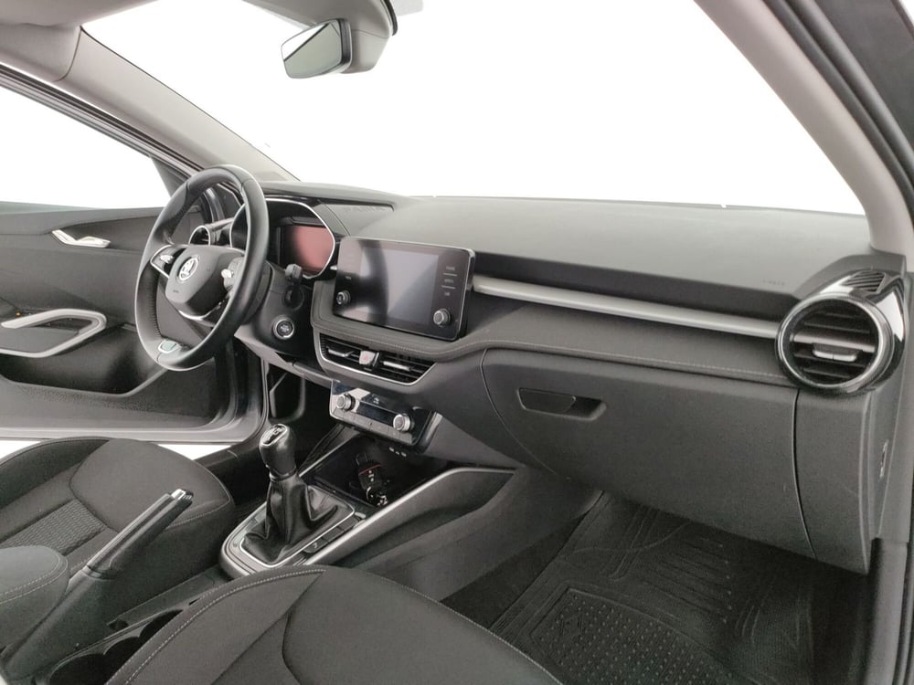 Skoda Fabia usata a Caserta (18)