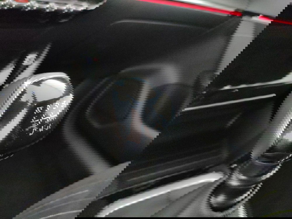 Peugeot 208 nuova a Caserta (10)