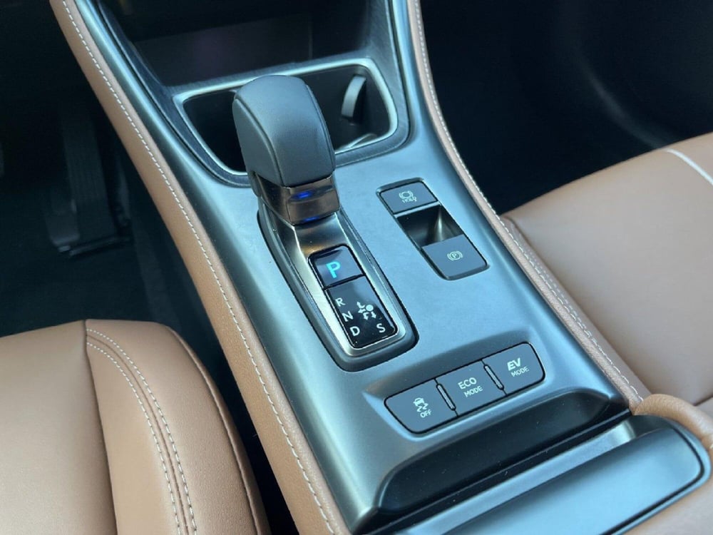 Lexus LBX usata a Torino (14)