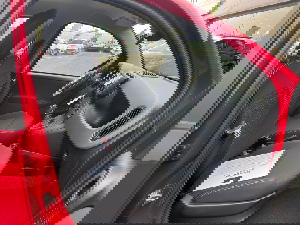 Fiat Panda Cross nuova a Milano (12)