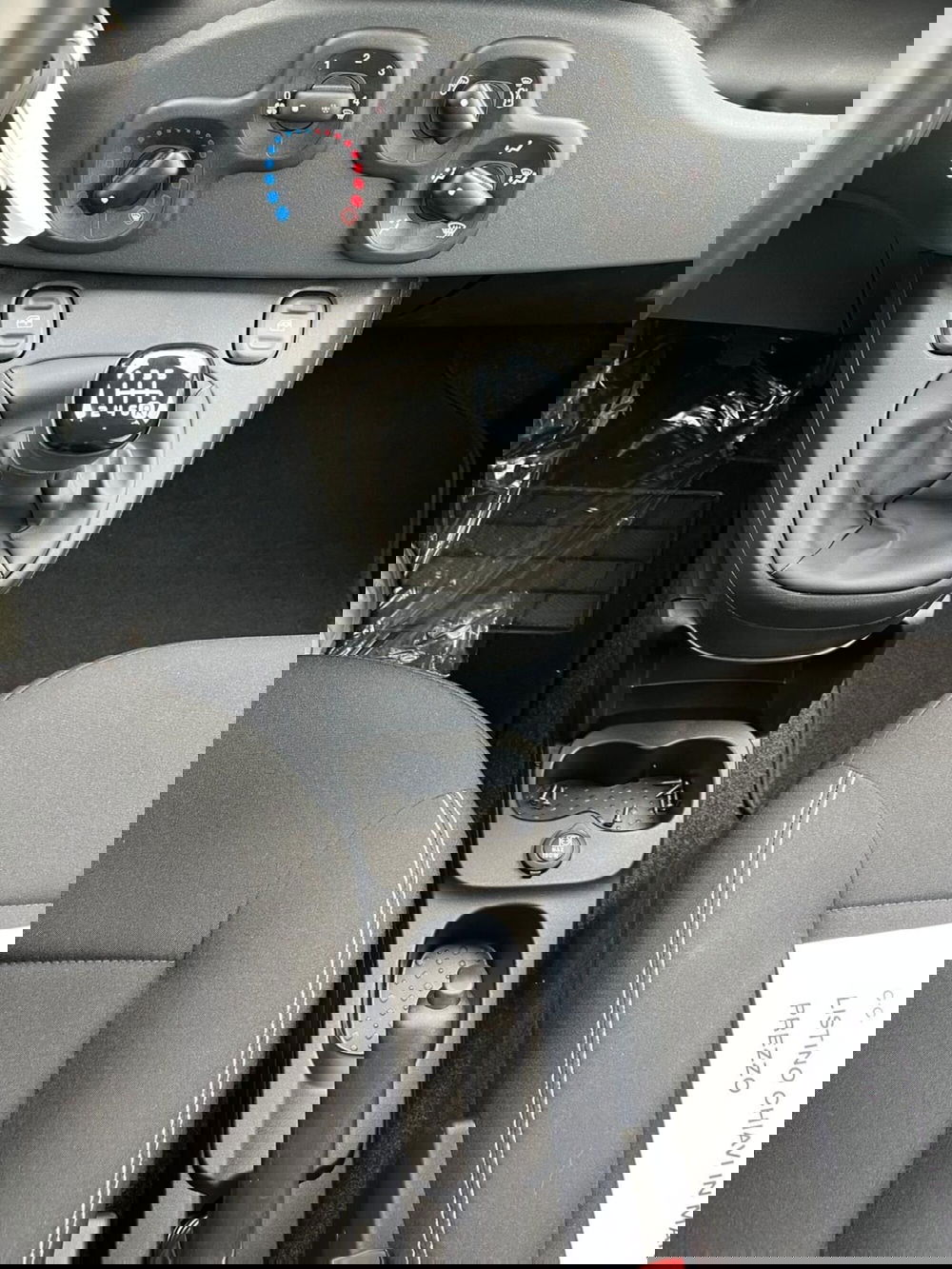 Fiat Panda Cross nuova a Milano (17)