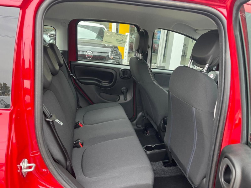 Fiat Panda Cross nuova a Milano (14)