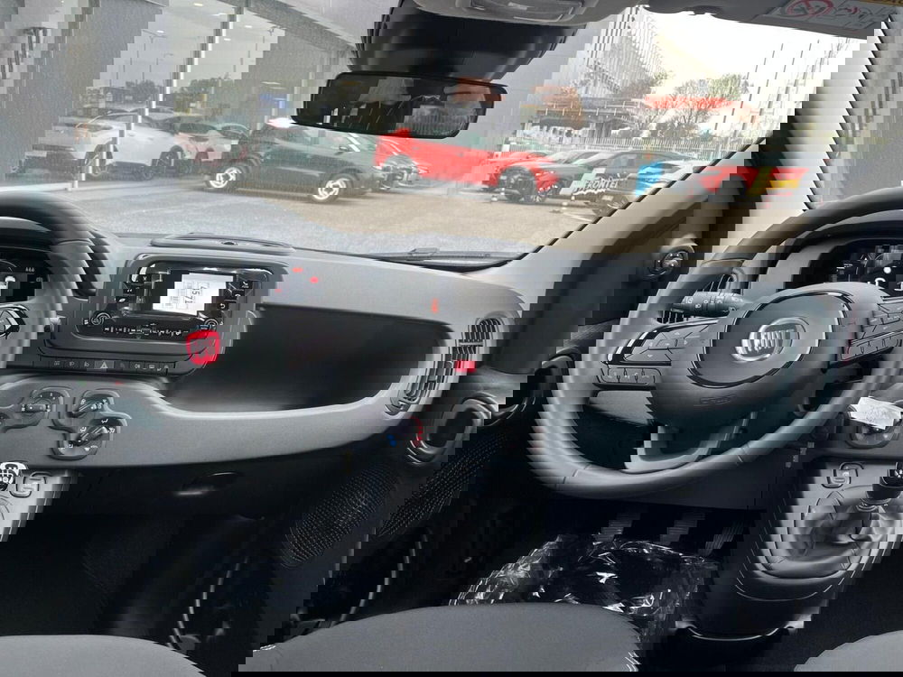 Fiat Panda Cross nuova a Milano (15)