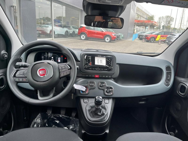 Fiat Panda Cross nuova a Milano (15)
