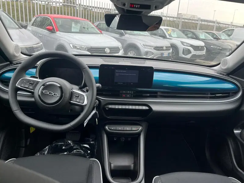Fiat 600 nuova a Milano (15)