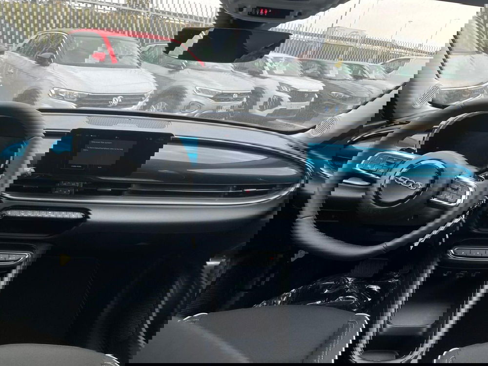 Fiat 600 nuova a Milano (15)