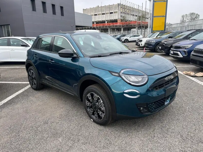 Fiat 600 nuova a Milano (3)