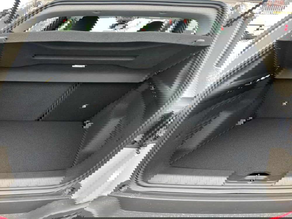 Jeep Avenger nuova a Milano (10)