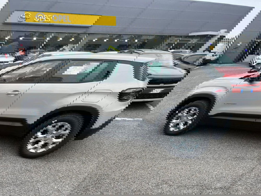 Jeep Avenger nuova a Milano (4)