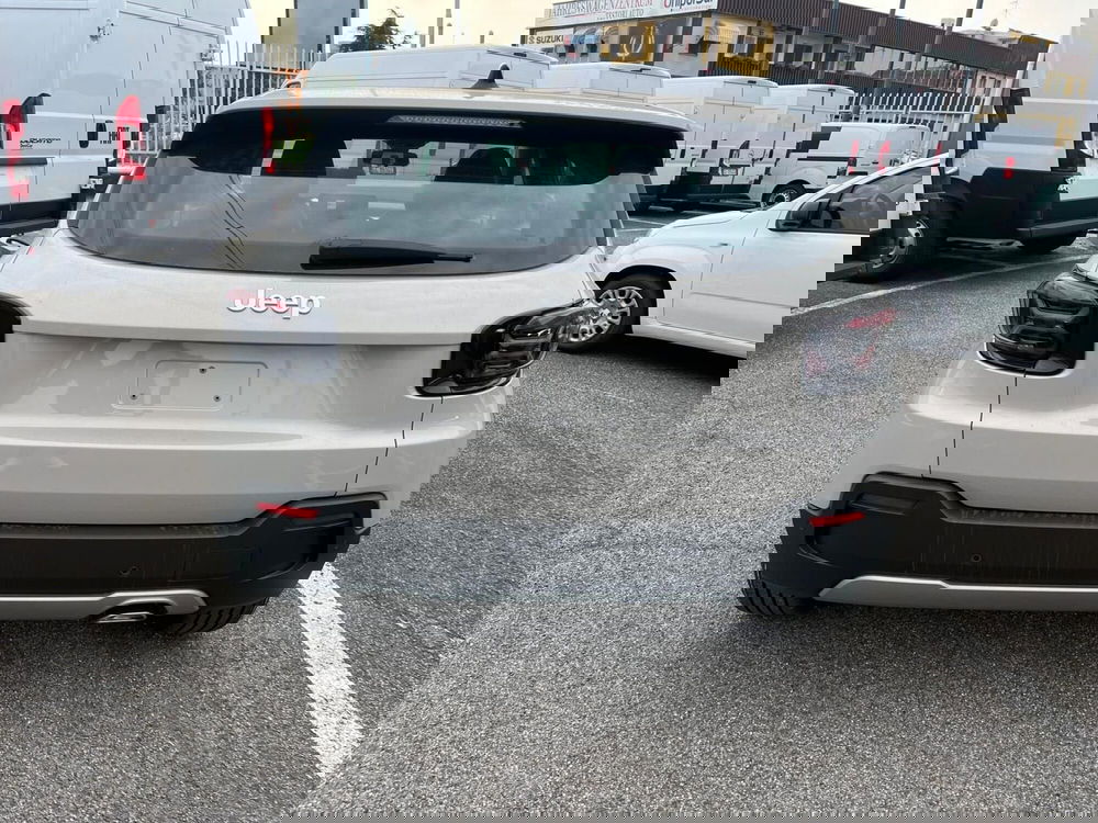 Jeep Avenger nuova a Milano (8)