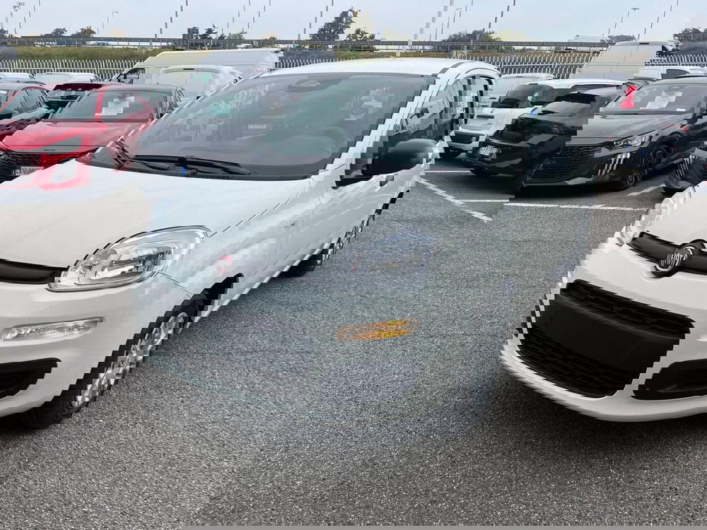 Fiat Panda Cross nuova a Milano