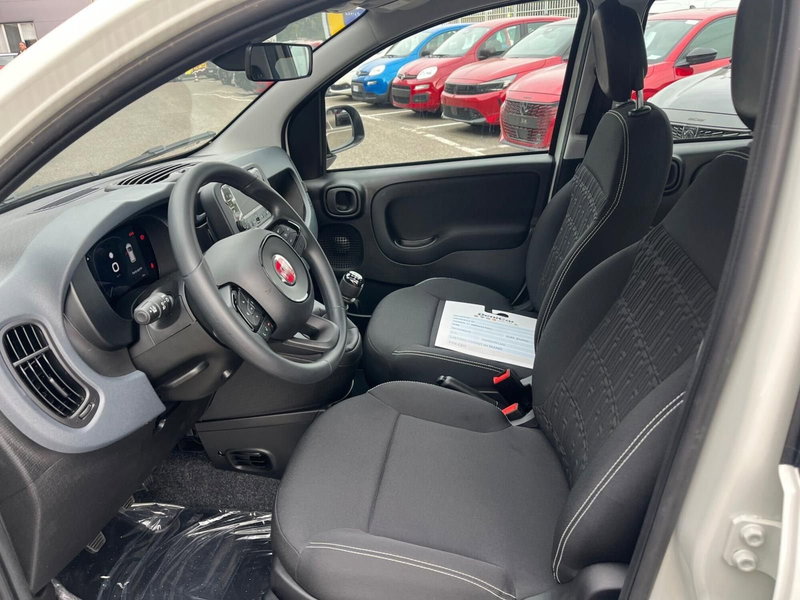 Fiat Panda Cross nuova a Milano (11)