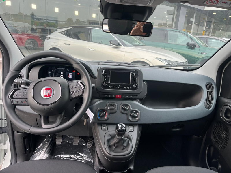 Fiat Panda Cross nuova a Milano (15)
