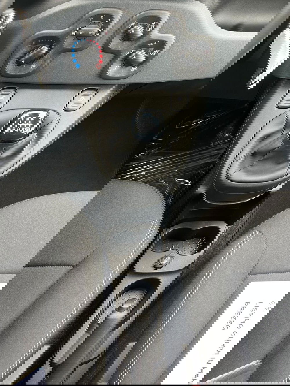 Fiat Panda Cross nuova a Milano (17)