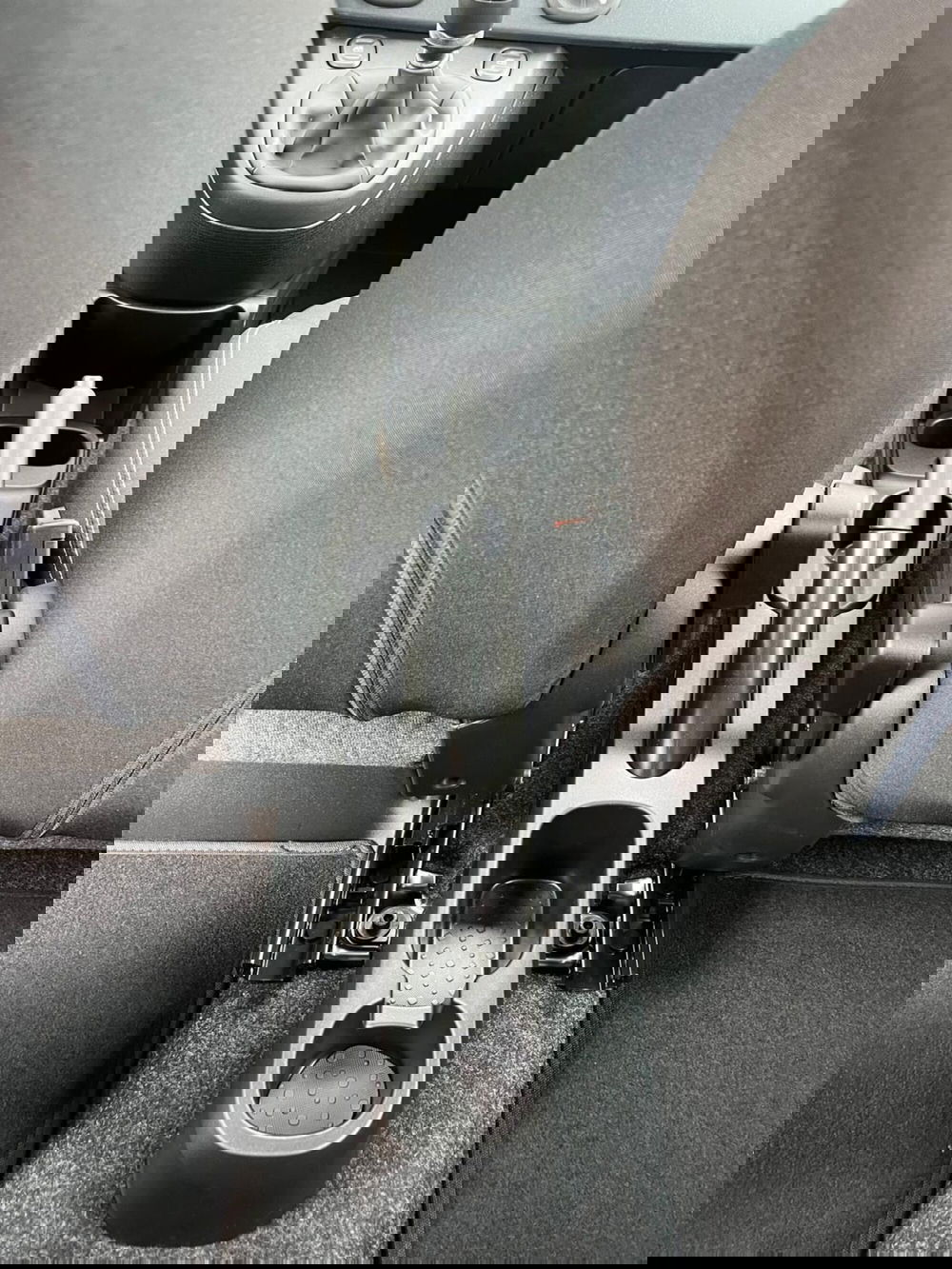 Fiat Panda Cross nuova a Milano (19)