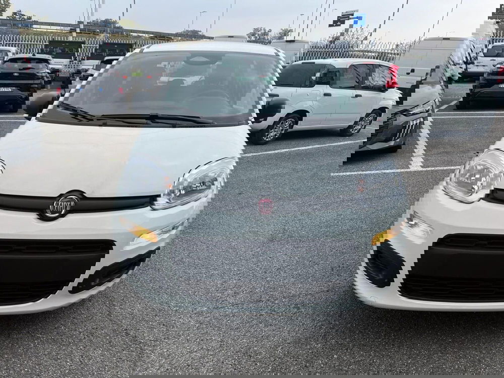 Fiat Panda Cross nuova a Milano (2)