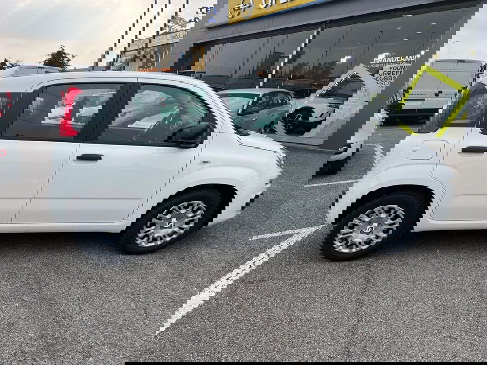 Fiat Panda Cross nuova a Milano (4)