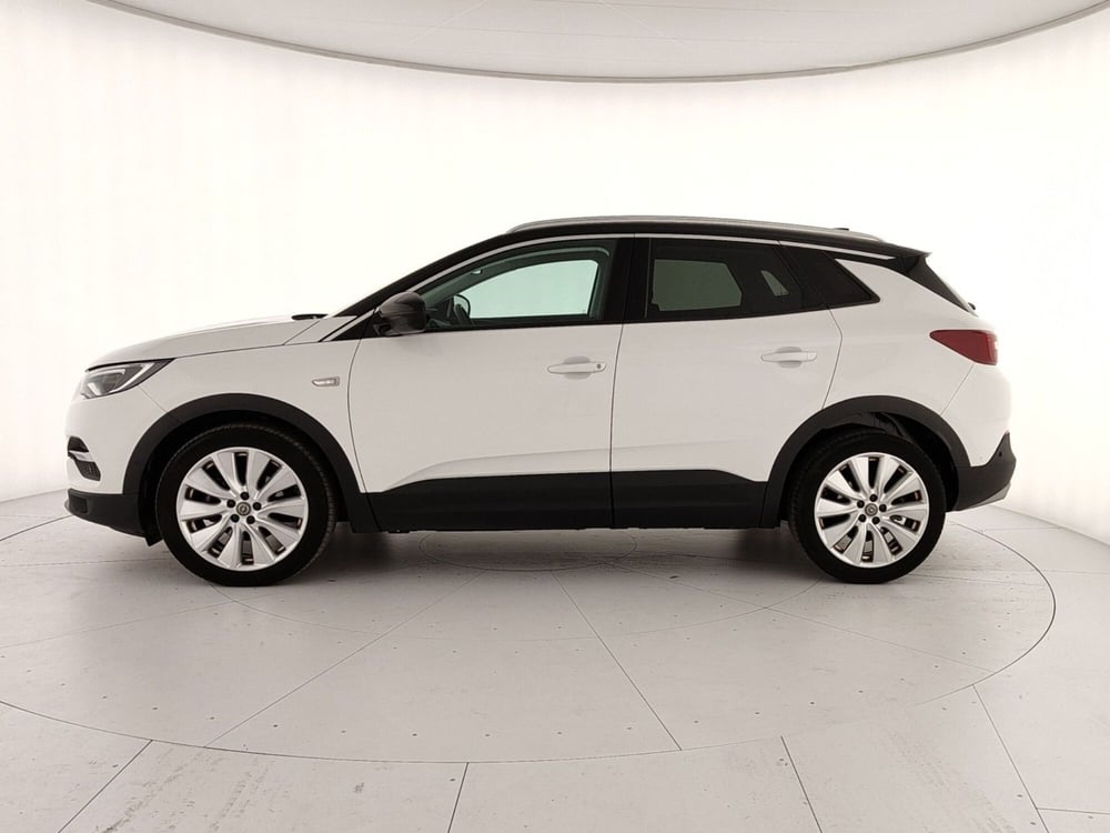 Opel Grandland X usata a Caserta (8)