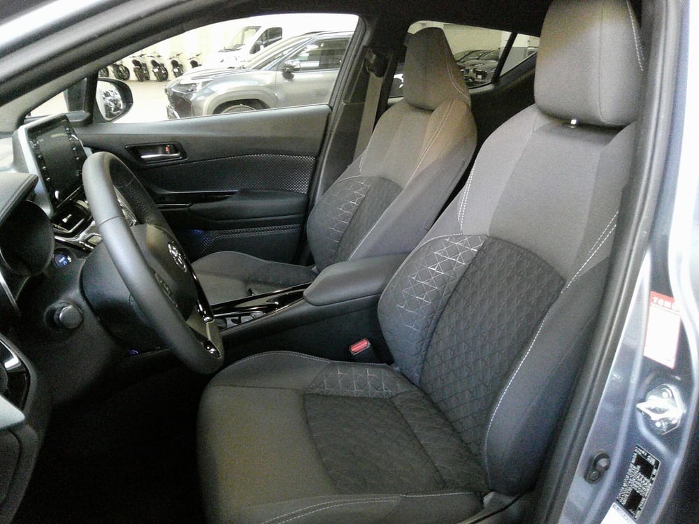 Toyota Toyota C-HR usata a Treviso (10)