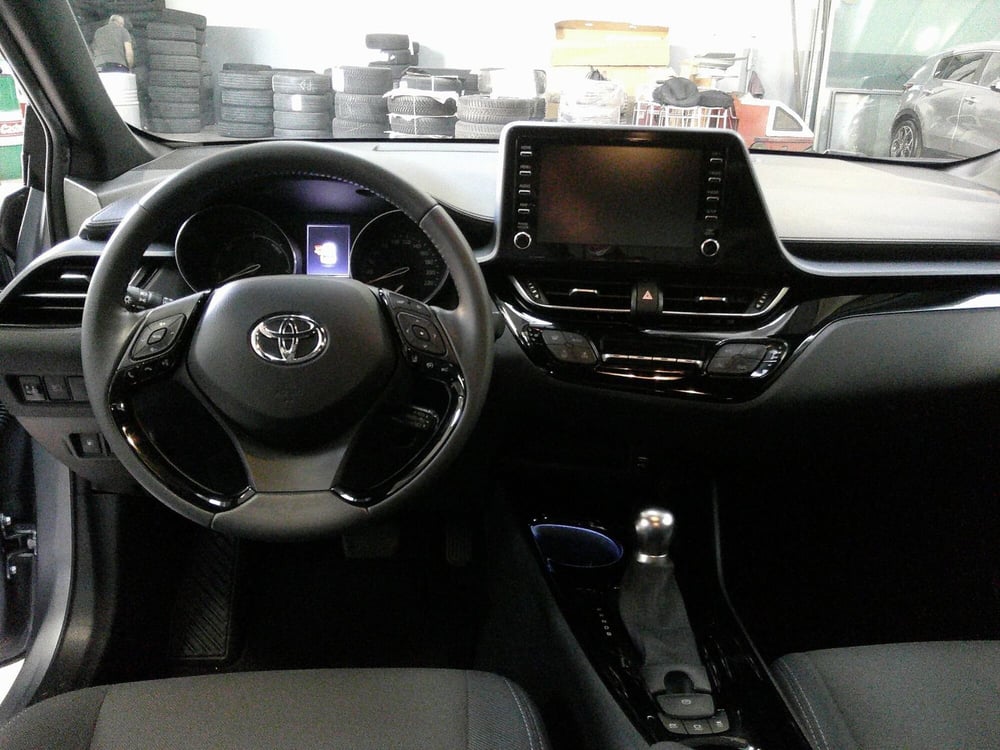 Toyota Toyota C-HR usata a Treviso (15)