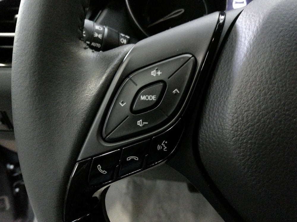 Toyota Toyota C-HR usata a Treviso (18)