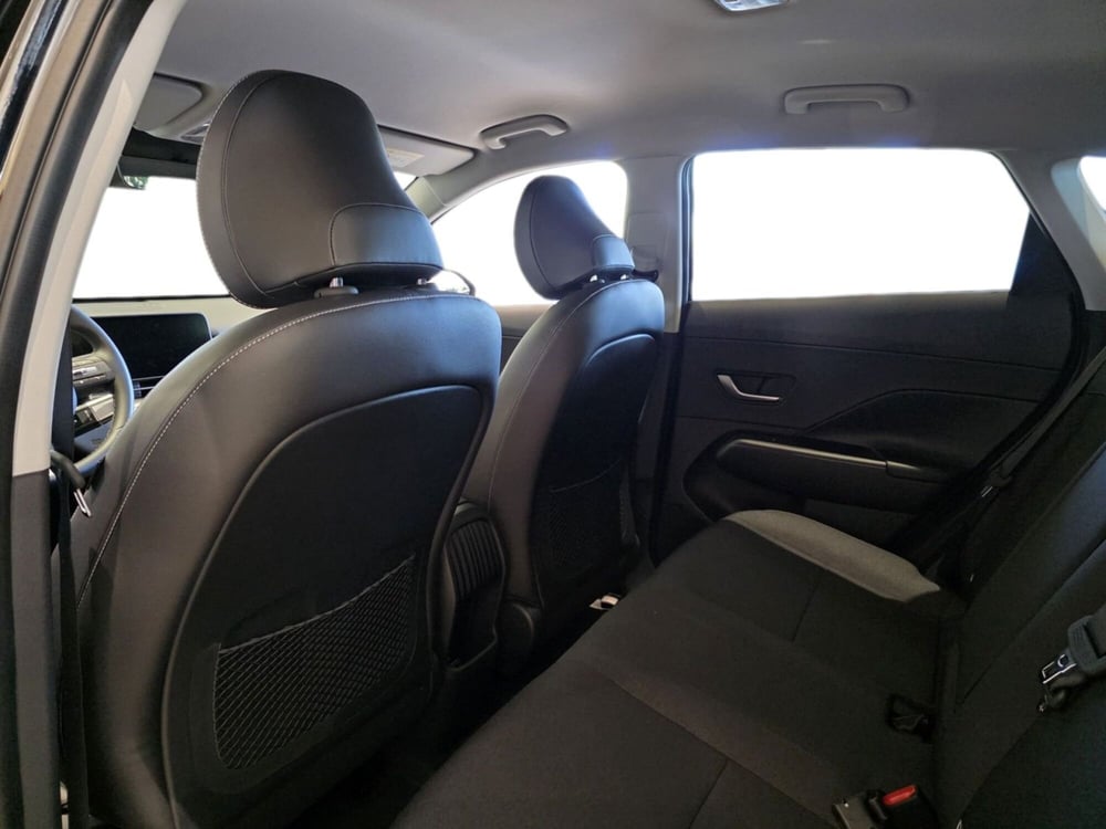 Hyundai Kona nuova a Pistoia (10)