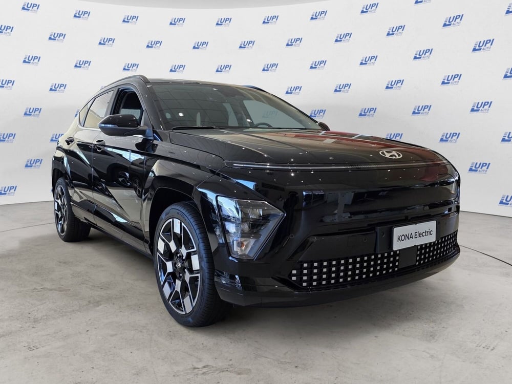 Hyundai Kona nuova a Pistoia (2)