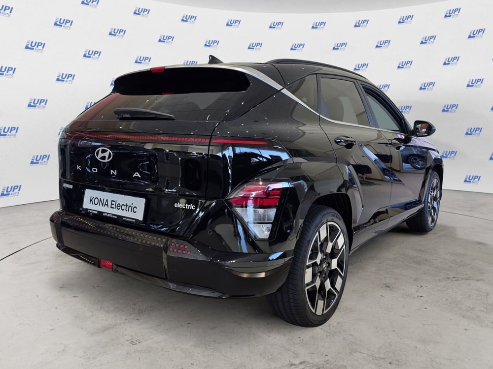Hyundai Kona nuova a Pistoia (3)