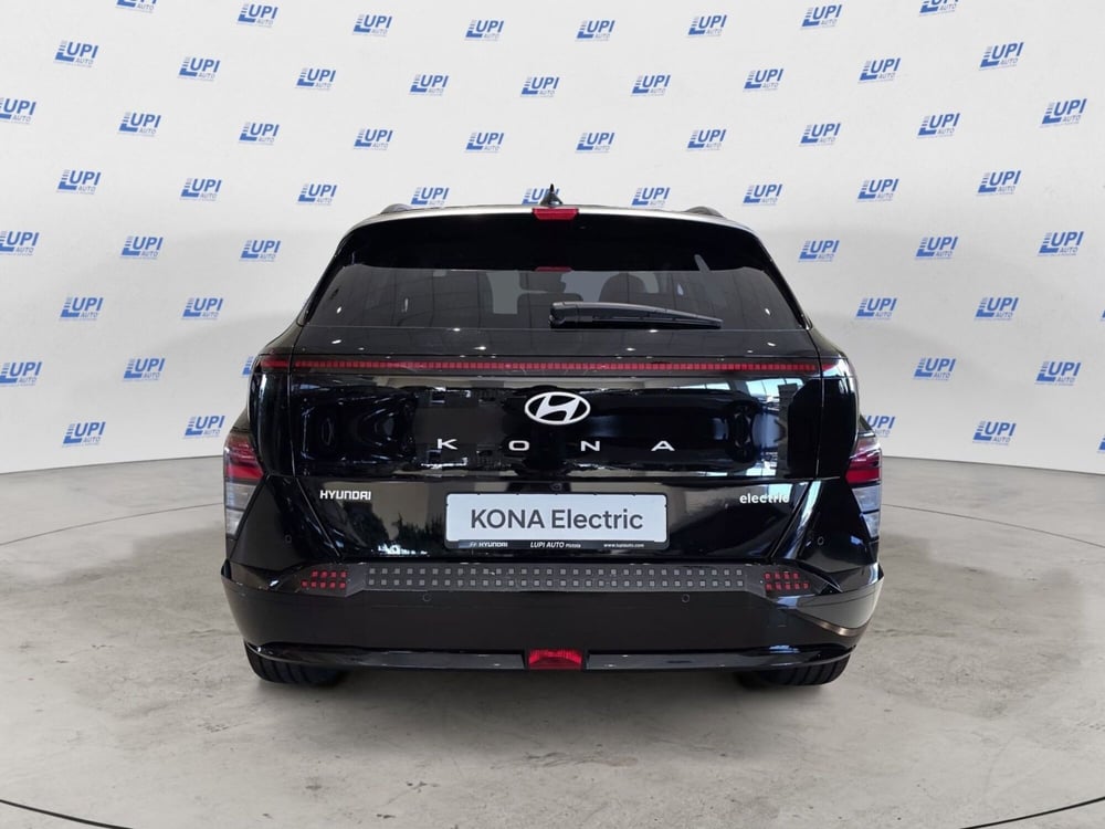 Hyundai Kona nuova a Pistoia (4)