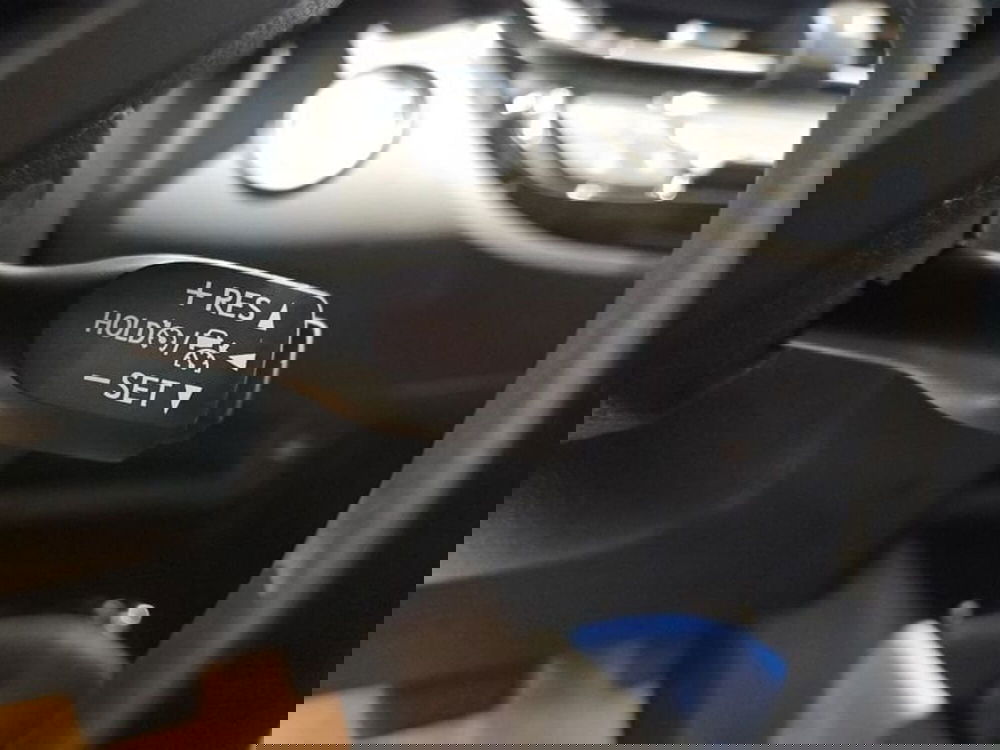 Toyota Toyota C-HR nuova a Vicenza (11)