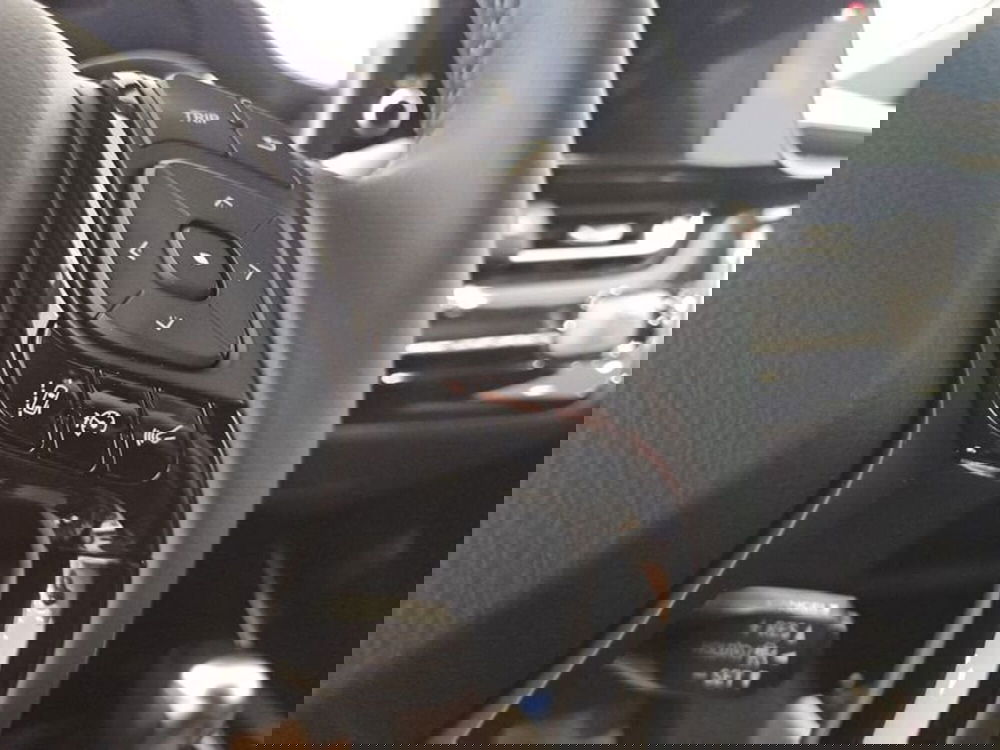 Toyota Toyota C-HR nuova a Vicenza (12)