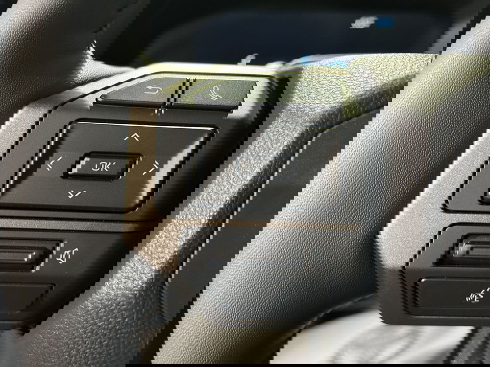 Toyota Land Cruiser nuova a Milano (16)