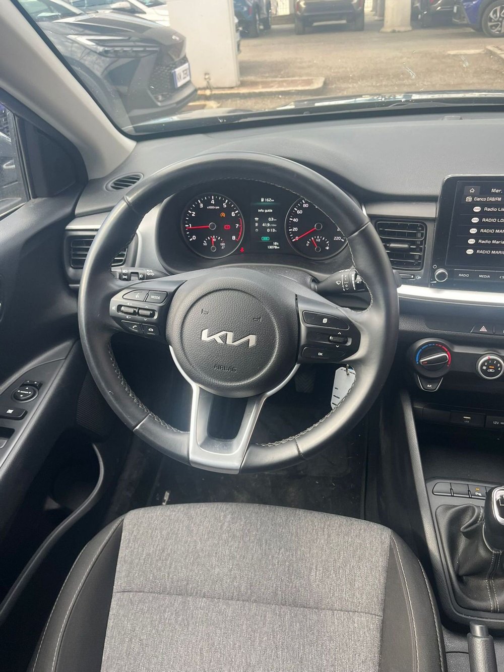Kia Stonic usata a Cremona (9)